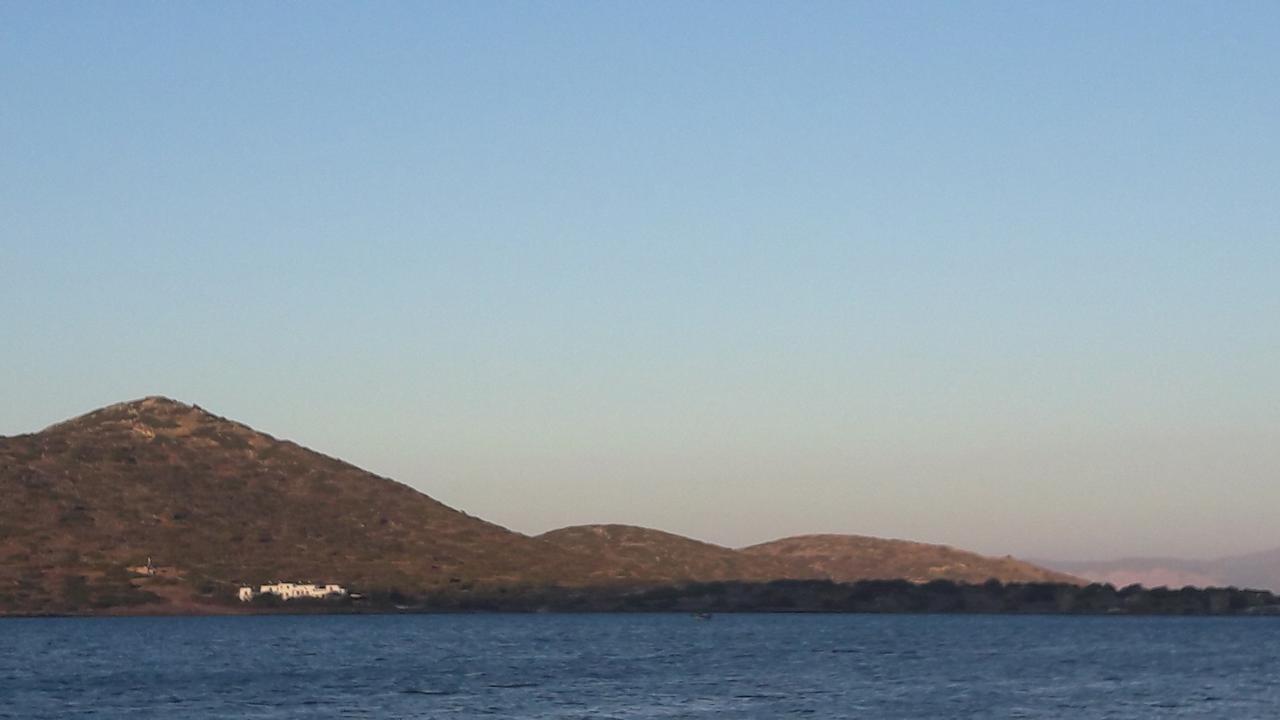 Elounda Island Villas Exterior photo